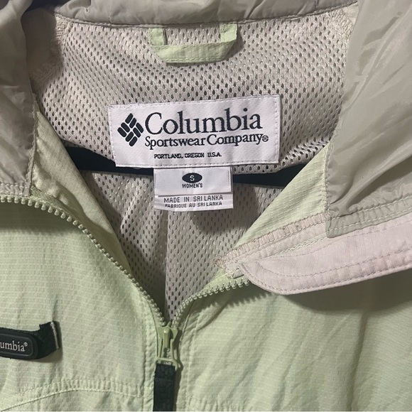 Columbia women’s lightweight jacket - Picture 3 of 12